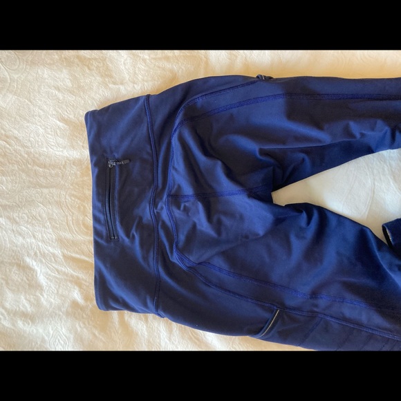 Navy blue lulu lemon pants - Picture 5 of 5